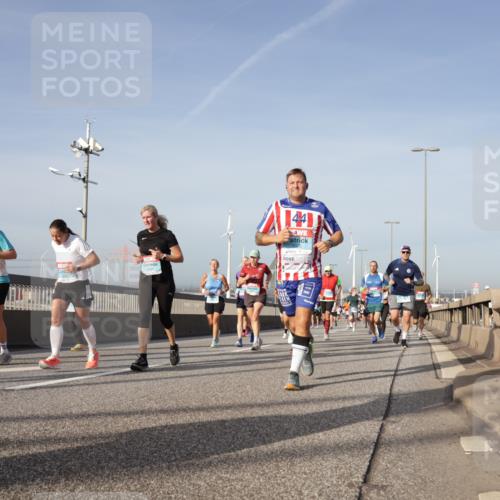 03.10.2026 - Köhlbrandbrückenlauf Yannick Fuchs http://msf.ph/oto/10778425 03.10.2026 09:45:16 Position 2 44 meine-sportfotos.de