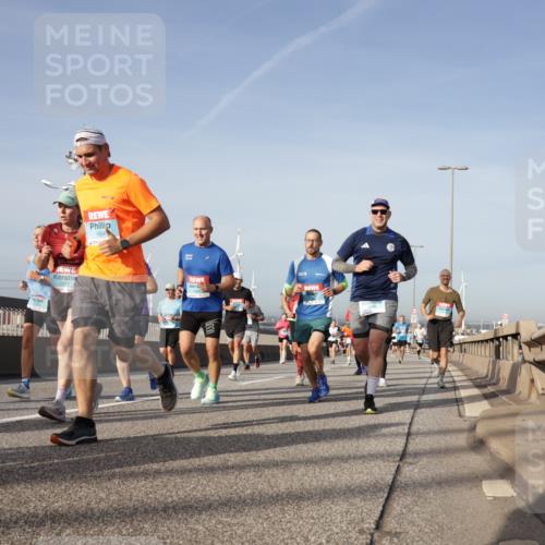 03.10.2026 - Köhlbrandbrückenlauf Yannick Fuchs http://msf.ph/oto/10778453 03.10.2026 09:45:18 Position 2 1504 meine-sportfotos.de