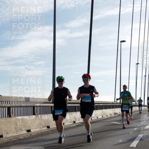 03.10.2026 - Köhlbrandbrückenlauf Yannick Fuchs http://msf.ph/oto/10778454 03.10.2026 09:23:11 Position 1 1114 meine-sportfotos.de