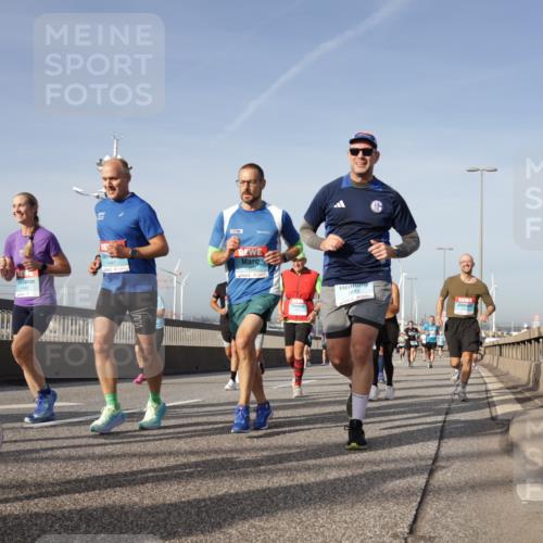 03.10.2026 - Köhlbrandbrückenlauf Yannick Fuchs http://msf.ph/oto/10778467 03.10.2026 09:45:19 Position 2 1441, 1883 meine-sportfotos.de