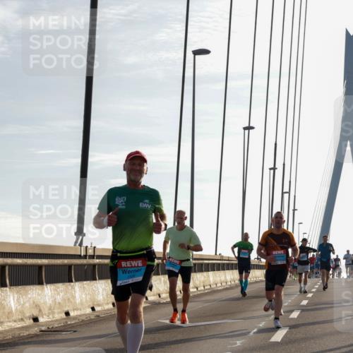 03.10.2026 - Köhlbrandbrückenlauf Yannick Fuchs http://msf.ph/oto/10778469 03.10.2026 09:23:12 Position 1 1506 meine-sportfotos.de