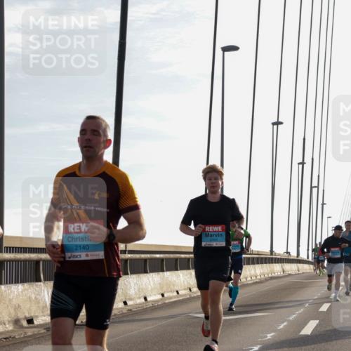 03.10.2026 - Köhlbrandbrückenlauf Yannick Fuchs http://msf.ph/oto/10778500 03.10.2026 09:23:15 Position 1 2044, 2140 meine-sportfotos.de