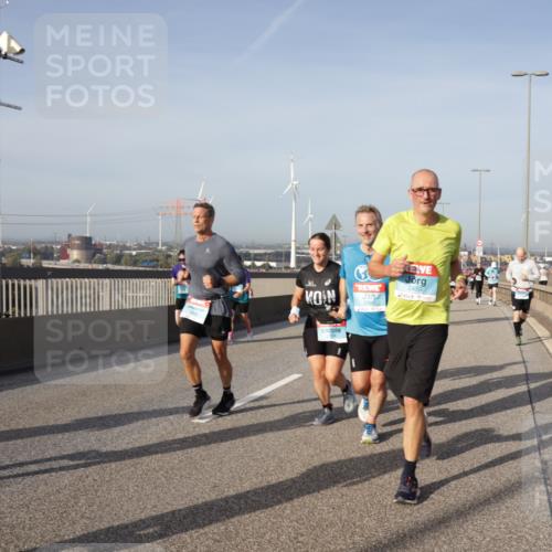 03.10.2026 - Köhlbrandbrückenlauf Yannick Fuchs http://msf.ph/oto/10778523 03.10.2026 09:45:24 Position 2 2459 meine-sportfotos.de