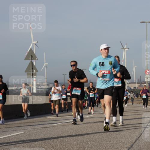 03.10.2026 - Köhlbrandbrückenlauf Yannick Fuchs http://msf.ph/oto/10778546 03.10.2026 09:45:29 Position 2 2516, 66, 1529, 500 meine-sportfotos.de