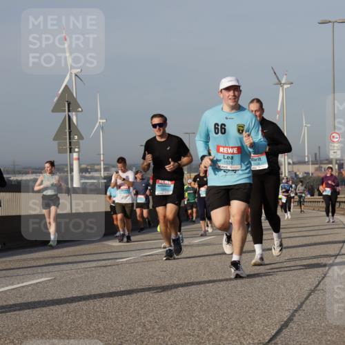 03.10.2026 - Köhlbrandbrückenlauf Yannick Fuchs http://msf.ph/oto/10778549 03.10.2026 09:45:30 Position 2 2516, 66, 1530, 1529, 500 meine-sportfotos.de