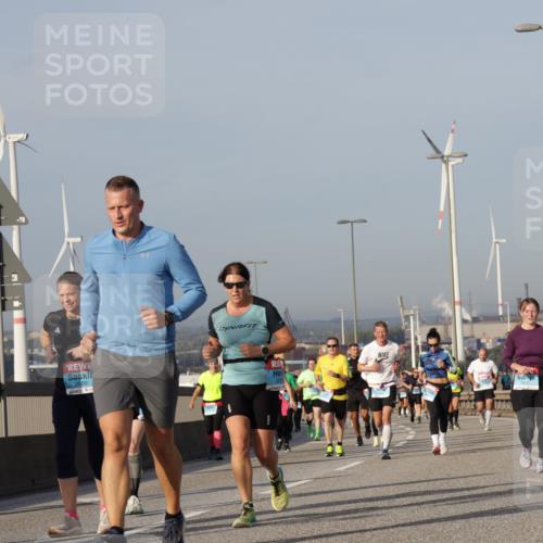 03.10.2026 - Köhlbrandbrückenlauf Yannick Fuchs http://msf.ph/oto/10778586 03.10.2026 09:45:33 Position 2 3093, 2696, 500 meine-sportfotos.de