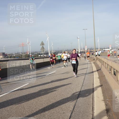 03.10.2026 - Köhlbrandbrückenlauf Yannick Fuchs http://msf.ph/oto/10778600 03.10.2026 09:45:37 Position 2  meine-sportfotos.de