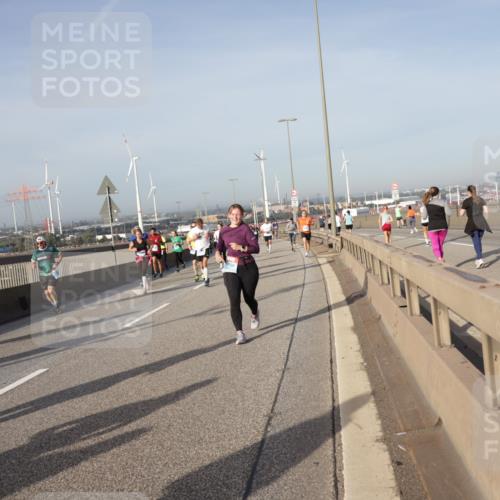 03.10.2026 - Köhlbrandbrückenlauf Yannick Fuchs http://msf.ph/oto/10778607 03.10.2026 09:45:37 Position 2  meine-sportfotos.de