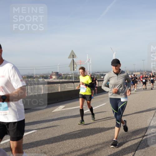 03.10.2026 - Köhlbrandbrückenlauf Yannick Fuchs http://msf.ph/oto/10778703 03.10.2026 09:45:45 Position 2 2977 meine-sportfotos.de