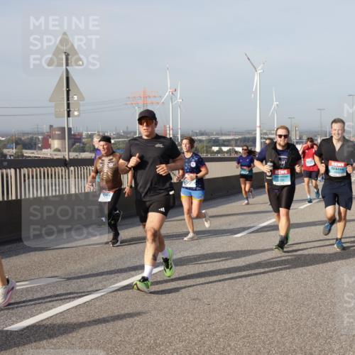 03.10.2026 - Köhlbrandbrückenlauf Yannick Fuchs http://msf.ph/oto/10778734 03.10.2026 09:45:48 Position 2 2699, 2692, 500 meine-sportfotos.de