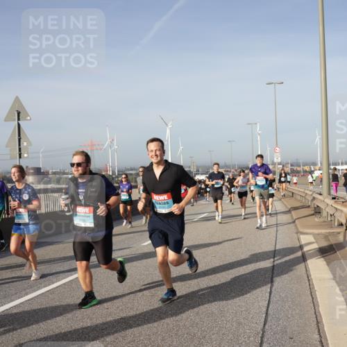 03.10.2026 - Köhlbrandbrückenlauf Yannick Fuchs http://msf.ph/oto/10778757 03.10.2026 09:45:50 Position 2 2735, 2692 meine-sportfotos.de