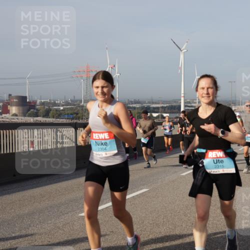 03.10.2026 - Köhlbrandbrückenlauf Yannick Fuchs http://msf.ph/oto/10778784 03.10.2026 09:45:53 Position 2 2304, 2315 meine-sportfotos.de