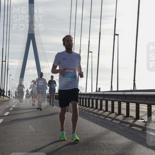 03.10.2026 - Köhlbrandbrückenlauf Yannick Fuchs http://msf.ph/oto/10778801 03.10.2026 09:23:44 Position 1 3837 meine-sportfotos.de