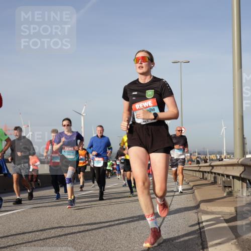 03.10.2026 - Köhlbrandbrückenlauf Yannick Fuchs http://msf.ph/oto/10778867 03.10.2026 09:46:01 Position 2 3057 meine-sportfotos.de