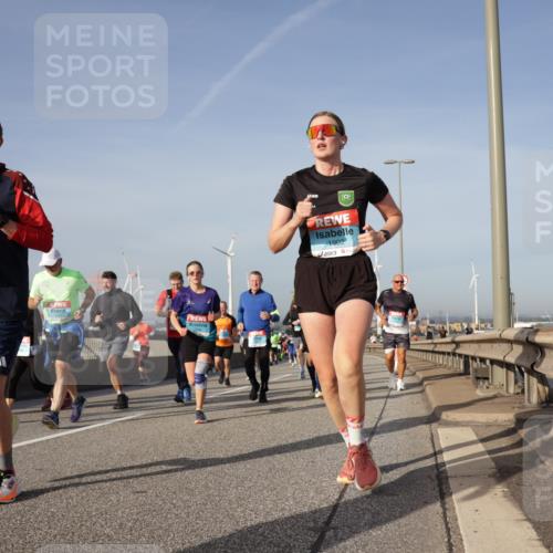 03.10.2026 - Köhlbrandbrückenlauf Yannick Fuchs http://msf.ph/oto/10778870 03.10.2026 09:46:01 Position 2 3057, 1902 meine-sportfotos.de