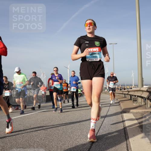 03.10.2026 - Köhlbrandbrückenlauf Yannick Fuchs http://msf.ph/oto/10778873 03.10.2026 09:46:01 Position 2 3057, 85, 1902 meine-sportfotos.de