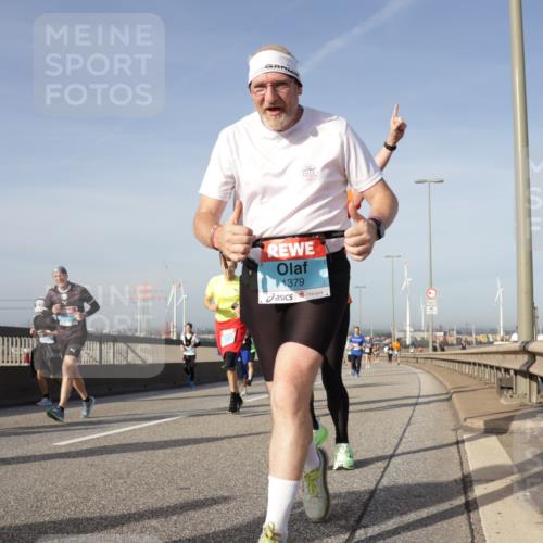 03.10.2026 - Köhlbrandbrückenlauf Yannick Fuchs http://msf.ph/oto/10778944 03.10.2026 09:46:06 Position 2 1379 meine-sportfotos.de