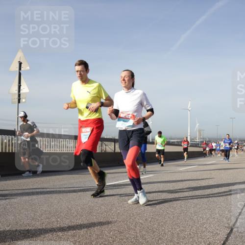 03.10.2026 - Köhlbrandbrückenlauf Yannick Fuchs http://msf.ph/oto/10778962 03.10.2026 09:46:08 Position 2 3717 meine-sportfotos.de