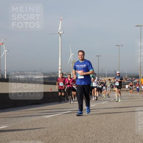 03.10.2026 - Köhlbrandbrückenlauf Yannick Fuchs http://msf.ph/oto/10778997 03.10.2026 09:46:11 Position 2  meine-sportfotos.de