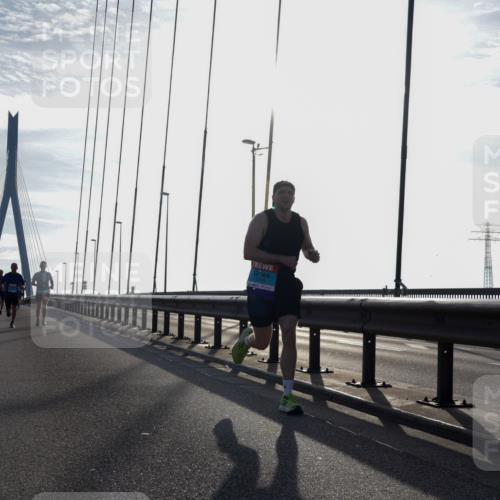 03.10.2026 - Köhlbrandbrückenlauf Yannick Fuchs http://msf.ph/oto/10778999 03.10.2026 09:24:01 Position 1  meine-sportfotos.de