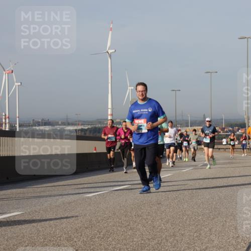 03.10.2026 - Köhlbrandbrückenlauf Yannick Fuchs http://msf.ph/oto/10779000 03.10.2026 09:46:12 Position 2 1500 meine-sportfotos.de