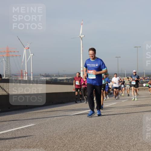 03.10.2026 - Köhlbrandbrückenlauf Yannick Fuchs http://msf.ph/oto/10779010 03.10.2026 09:46:12 Position 2 1510, 2749, 1, 500 meine-sportfotos.de