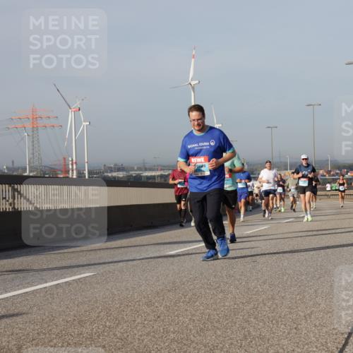 03.10.2026 - Köhlbrandbrückenlauf Yannick Fuchs http://msf.ph/oto/10779016 03.10.2026 09:46:12 Position 2 1500 meine-sportfotos.de