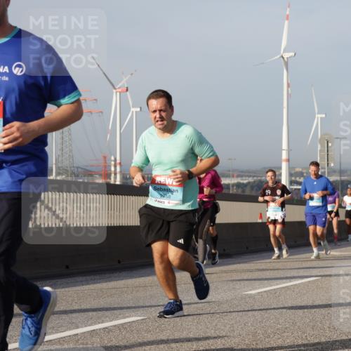 03.10.2026 - Köhlbrandbrückenlauf Yannick Fuchs http://msf.ph/oto/10779039 03.10.2026 09:46:14 Position 2 2749, 2758, 19 meine-sportfotos.de