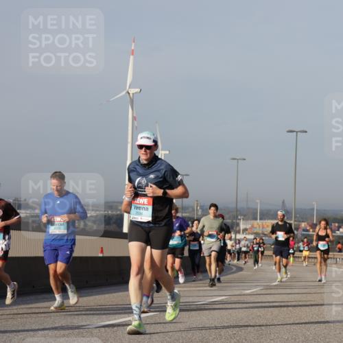 03.10.2026 - Köhlbrandbrückenlauf Yannick Fuchs http://msf.ph/oto/10779073 03.10.2026 09:46:17 Position 2 2579, 2534, 500 meine-sportfotos.de