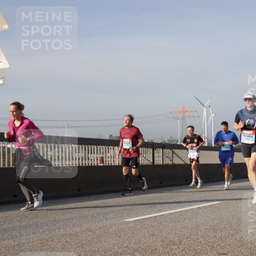 03.10.2026 - Köhlbrandbrückenlauf Yannick Fuchs http://msf.ph/oto/10779084 03.10.2026 09:46:18 Position 2 2534 meine-sportfotos.de