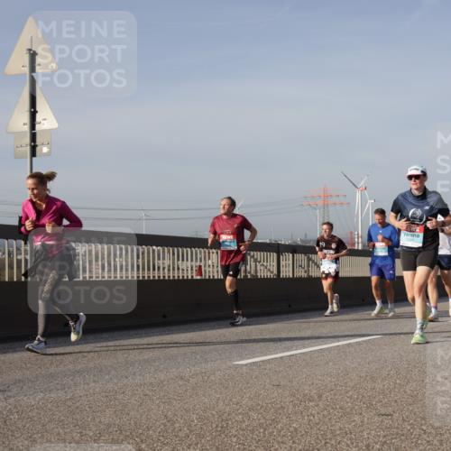 03.10.2026 - Köhlbrandbrückenlauf Yannick Fuchs http://msf.ph/oto/10779087 03.10.2026 09:46:18 Position 2 2534 meine-sportfotos.de