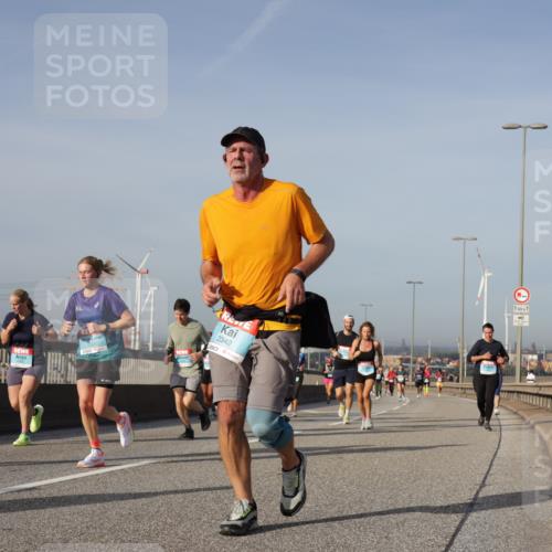 03.10.2026 - Köhlbrandbrückenlauf Yannick Fuchs http://msf.ph/oto/10779131 03.10.2026 09:46:22 Position 2 2342, 500 meine-sportfotos.de