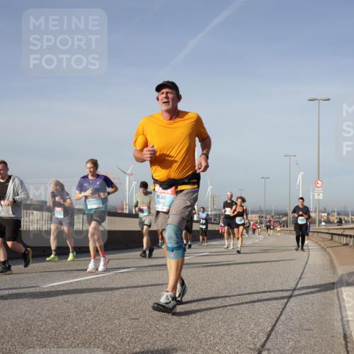 03.10.2026 - Köhlbrandbrückenlauf Yannick Fuchs http://msf.ph/oto/10779134 03.10.2026 09:46:23 Position 2 2342, 1 meine-sportfotos.de