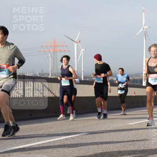 03.10.2026 - Köhlbrandbrückenlauf Yannick Fuchs http://msf.ph/oto/10779152 03.10.2026 09:46:24 Position 2 2593, 3066 meine-sportfotos.de