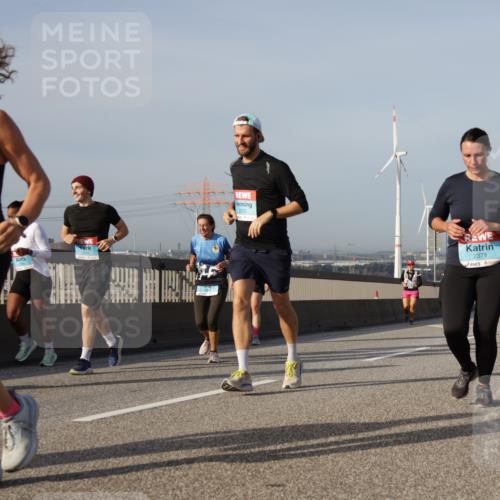 03.10.2026 - Köhlbrandbrückenlauf Yannick Fuchs http://msf.ph/oto/10779175 03.10.2026 09:46:26 Position 2 2066, 2572, 2371 meine-sportfotos.de