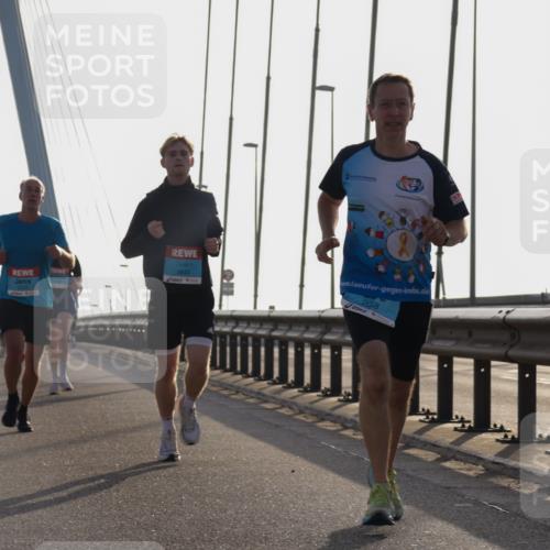 03.10.2026 - Köhlbrandbrückenlauf Yannick Fuchs http://msf.ph/oto/10779278 03.10.2026 09:24:24 Position 1 3843, 208 meine-sportfotos.de
