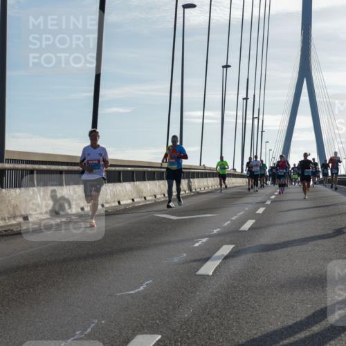 03.10.2026 - Köhlbrandbrückenlauf Yannick Fuchs http://msf.ph/oto/10779532 03.10.2026 09:24:45 Position 1 1589 meine-sportfotos.de
