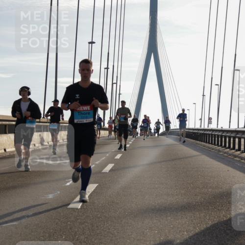 03.10.2026 - Köhlbrandbrückenlauf Yannick Fuchs http://msf.ph/oto/10779928 03.10.2026 09:25:17 Position 1 2213 meine-sportfotos.de