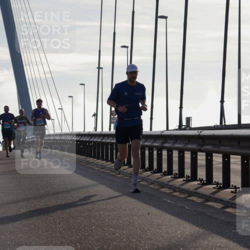 03.10.2026 - Köhlbrandbrückenlauf Yannick Fuchs http://msf.ph/oto/10779974 03.10.2026 09:25:22 Position 1  meine-sportfotos.de
