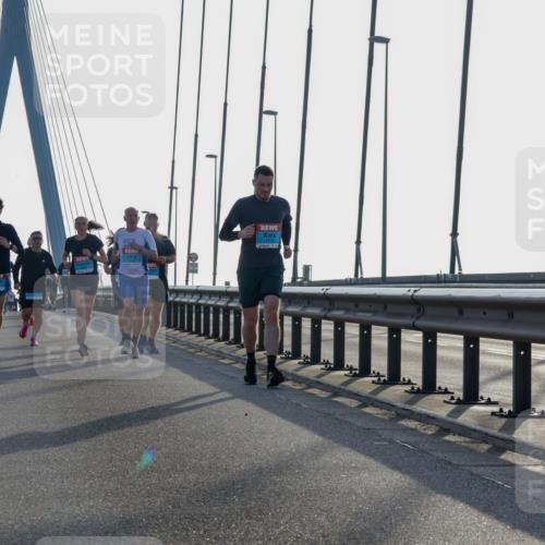 03.10.2026 - Köhlbrandbrückenlauf Yannick Fuchs http://msf.ph/oto/10780203 03.10.2026 09:25:45 Position 1  meine-sportfotos.de