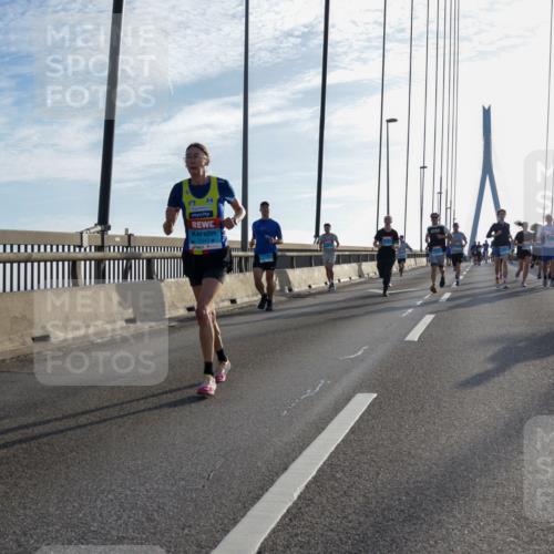 03.10.2026 - Köhlbrandbrückenlauf Yannick Fuchs http://msf.ph/oto/10780229 03.10.2026 09:25:47 Position 1 52, 1343 meine-sportfotos.de
