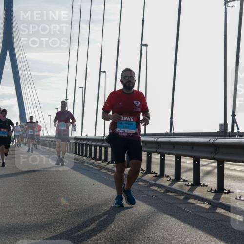 03.10.2026 - Köhlbrandbrückenlauf Yannick Fuchs http://msf.ph/oto/10780502 03.10.2026 09:26:10 Position 1 1325 meine-sportfotos.de