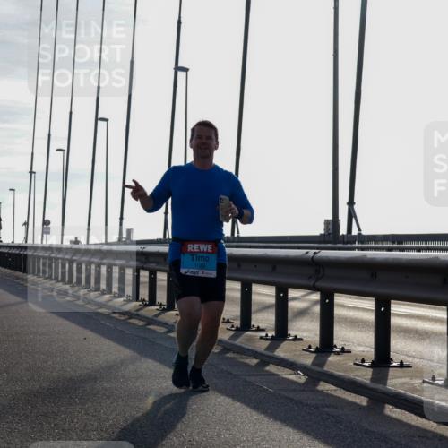 03.10.2026 - Köhlbrandbrückenlauf Yannick Fuchs http://msf.ph/oto/10780928 03.10.2026 09:26:53 Position 1 1089 meine-sportfotos.de