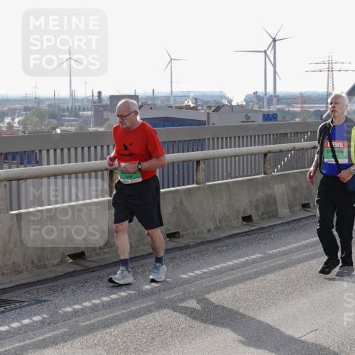 03.10.2026 - Köhlbrandbrückenlauf Michael Burmester http://msf.ph/oto/10803706 03.10.2026 16:16:26 Position 2 7899 meine-sportfotos.de