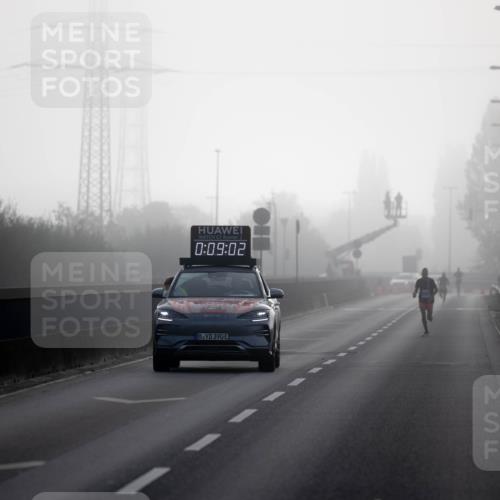 03.10.2026 - Köhlbrandbrückenlauf Michael Strokosch http://msf.ph/oto/10803716 03.10.2026 09:09:54 Position 3 2, 0, 09, 02, 390 meine-sportfotos.de
