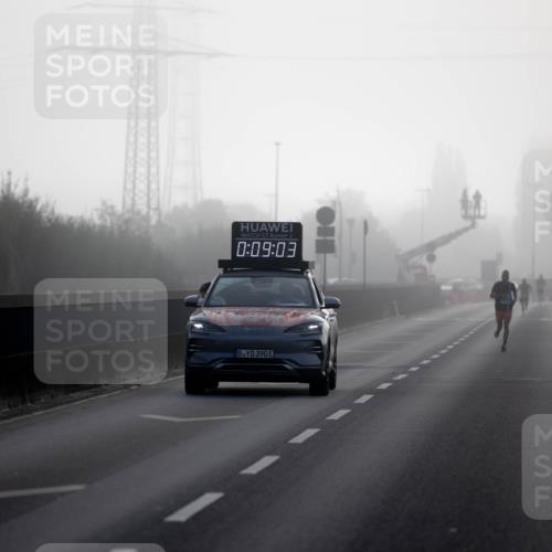 03.10.2026 - Köhlbrandbrückenlauf Michael Strokosch http://msf.ph/oto/10803719 03.10.2026 09:09:55 Position 3 2, 0, 09, 03, 390 meine-sportfotos.de