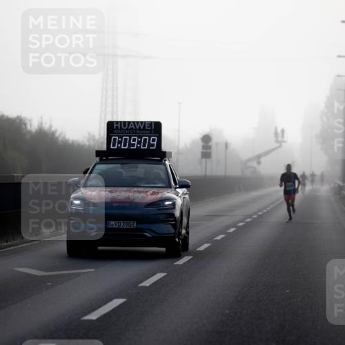 03.10.2026 - Köhlbrandbrückenlauf Michael Strokosch http://msf.ph/oto/10803723 03.10.2026 09:10:00 Position 3 2, 0, 09, 09, 390 meine-sportfotos.de