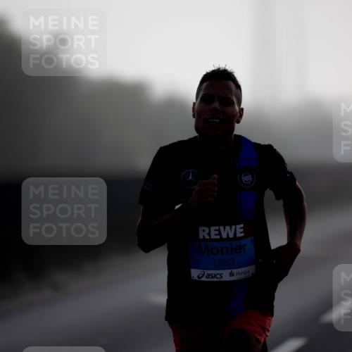 03.10.2026 - Köhlbrandbrückenlauf Michael Strokosch http://msf.ph/oto/10803743 03.10.2026 09:10:11 Position 3 1263 meine-sportfotos.de