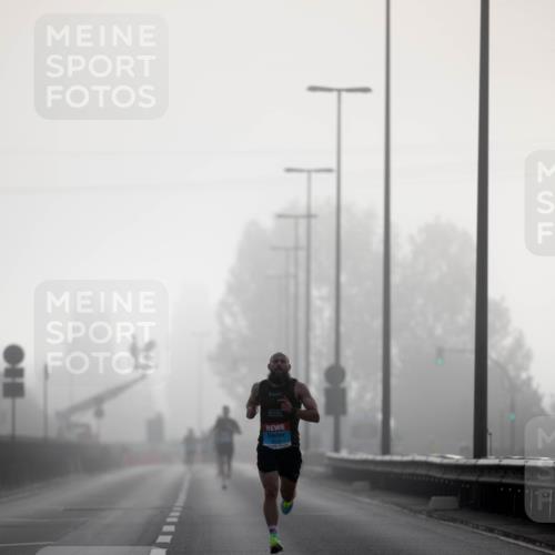 03.10.2026 - Köhlbrandbrückenlauf Michael Strokosch http://msf.ph/oto/10803746 03.10.2026 09:10:21 Position 3  meine-sportfotos.de