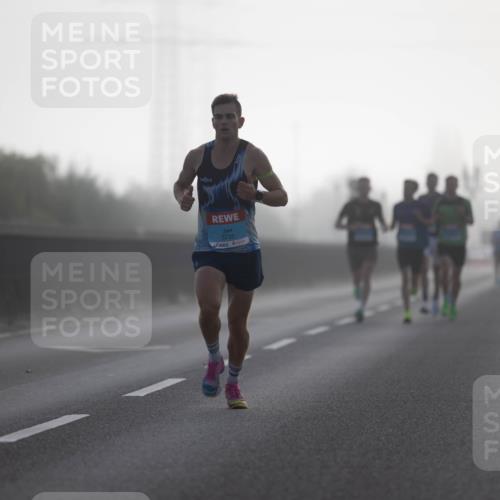 03.10.2026 - Köhlbrandbrückenlauf Michael Strokosch http://msf.ph/oto/10803788 03.10.2026 09:11:02 Position 3 3735 meine-sportfotos.de